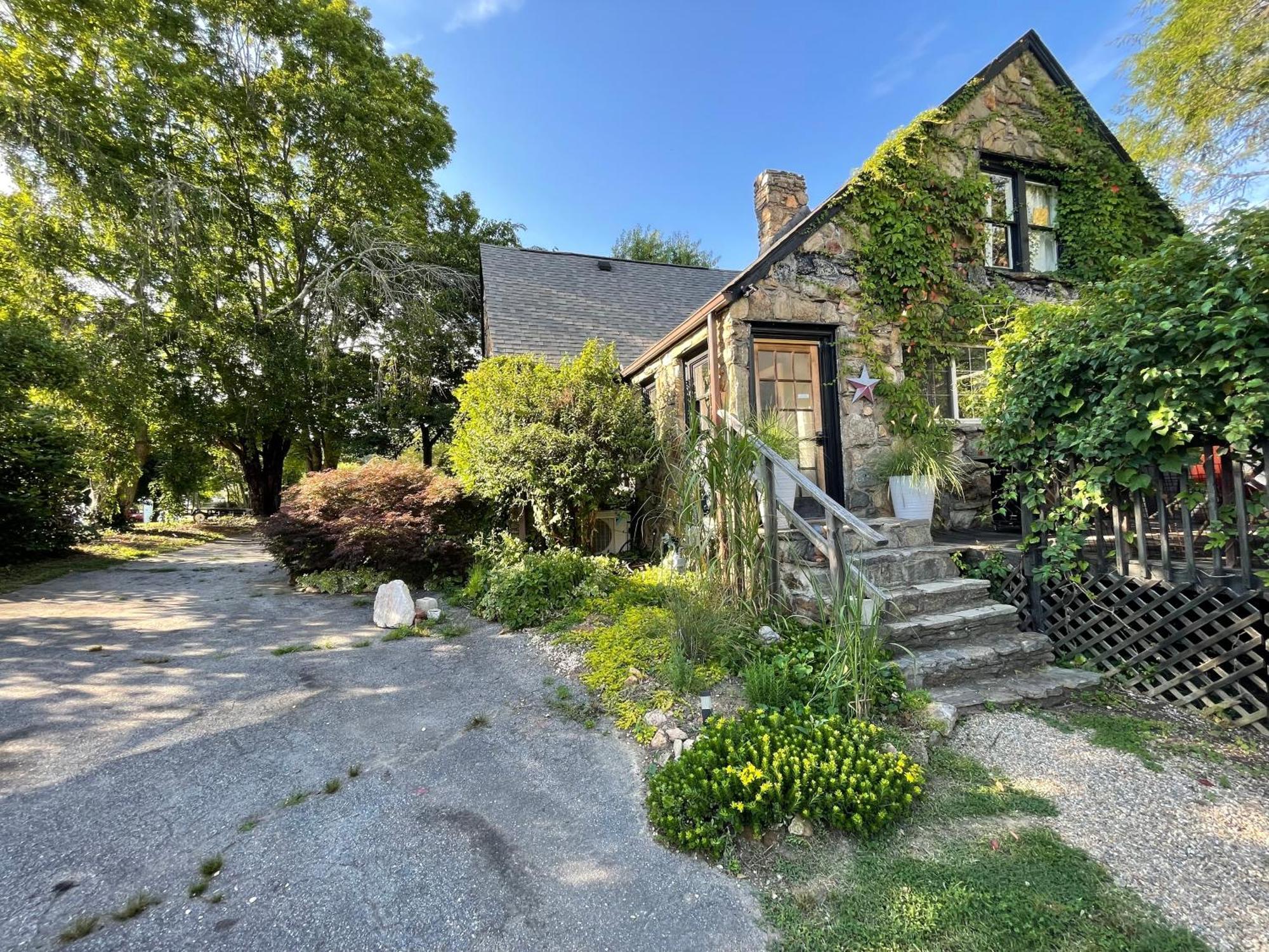 Asheville Urban Farmhouse Entire Home 4 Mi To Dt מראה חיצוני תמונה